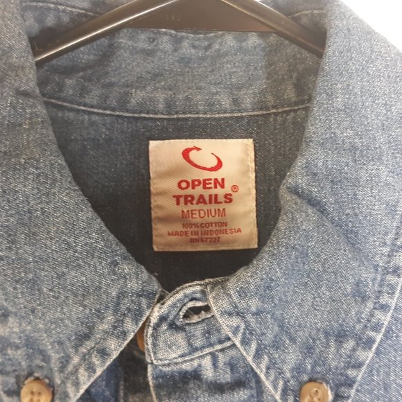Open Trails Mens Denim shirt Sz M very nice - Picture 2 of 8